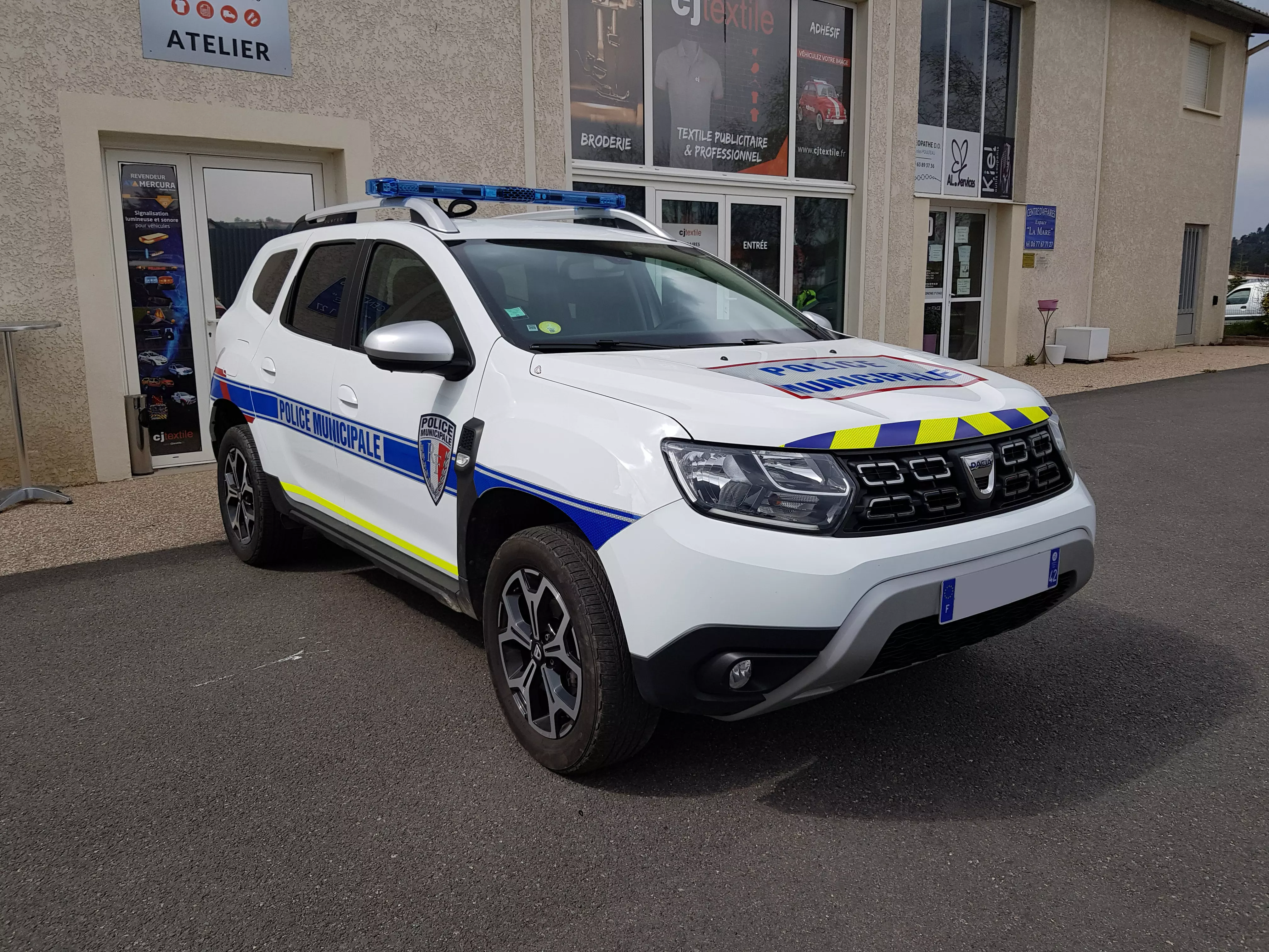 dacia-duster6277BFEA-5E0C-1406-879A-30317E2282EE.jpg