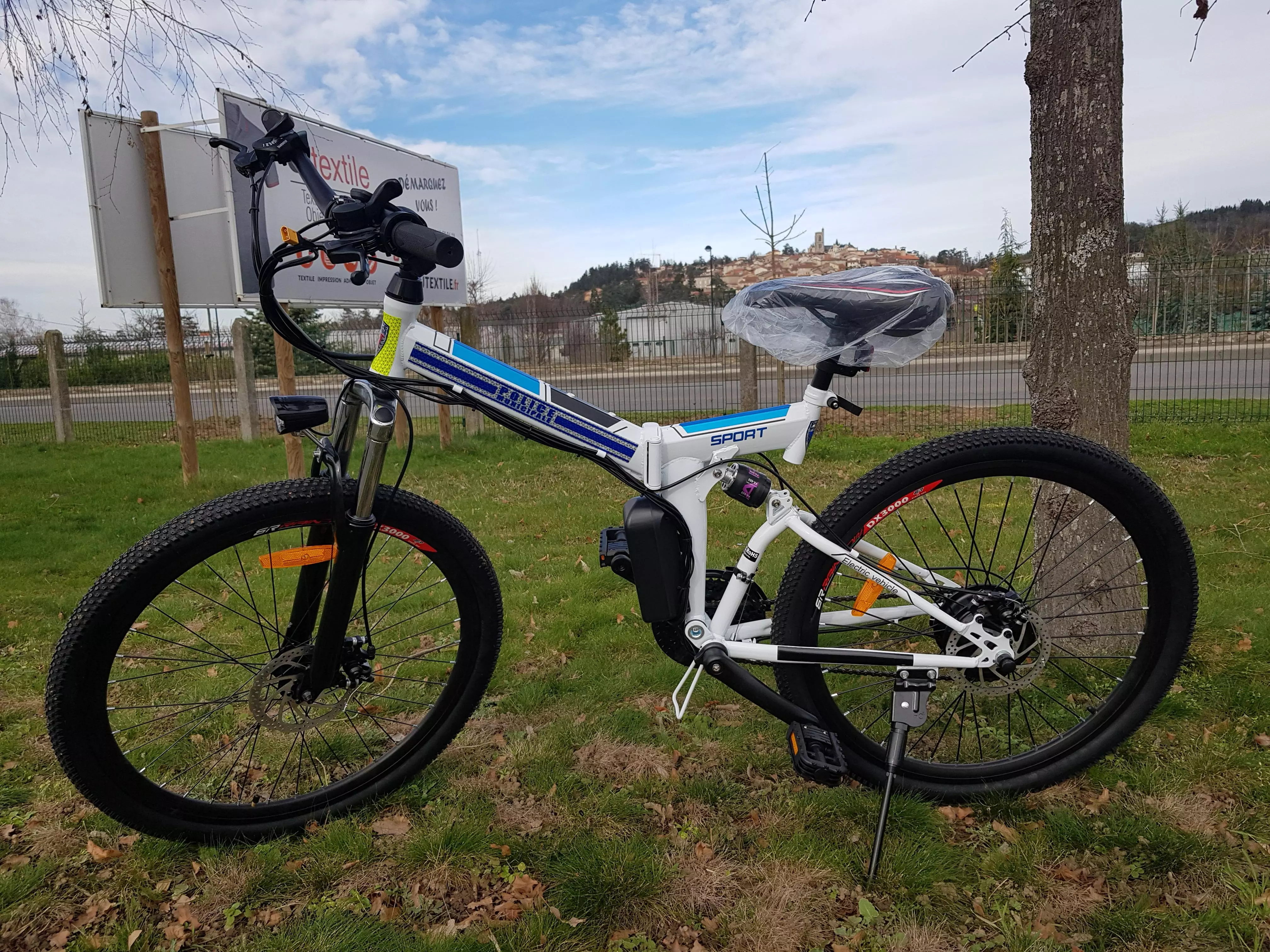 velo084AFDF6-EC6F-4C4F-837C-14711D5AA799.jpg